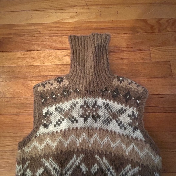 Ralph Lauren Brown and Cream Turtleneck Sweater Vest - Picture 3 of 6